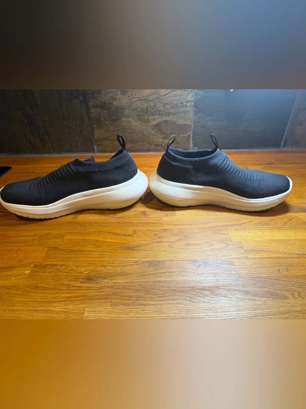 OOFOS OOmy Zen Black Recovery Shoe Slip-On - see measurements and read fully